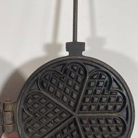 WAFFLE IRON