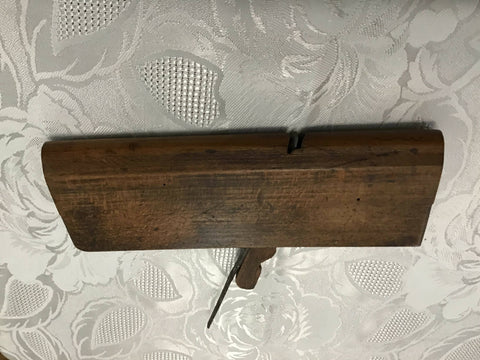 ANTIQUE BEECH MOULDING PLANE